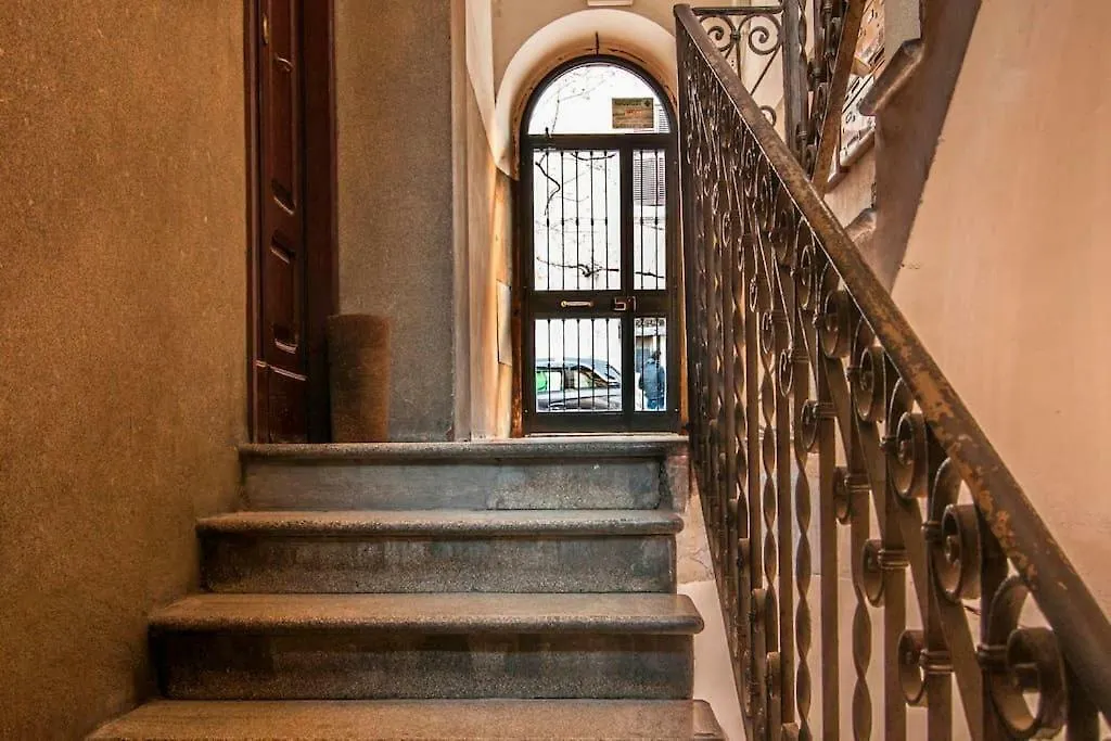 Rome Best Rent 0*,